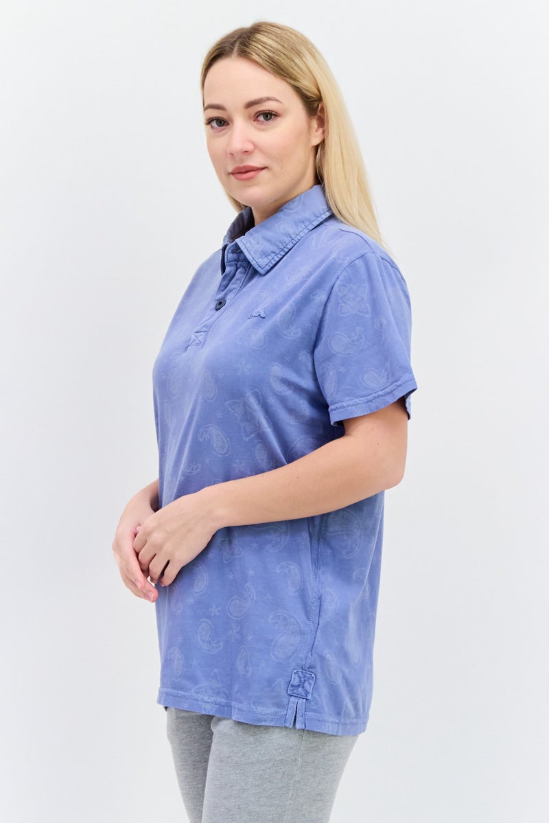 Robe Di Kappa تي شيرت بولو مزين بشعار للنساء بقصة ضيقة بأكمام قصيرة، أزرق رمادي - Image 3